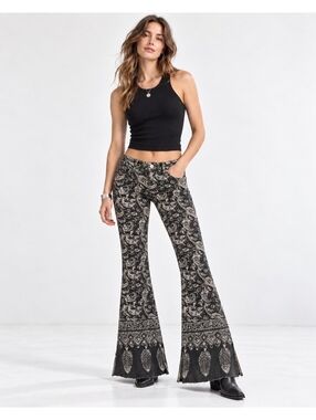 Free People “New Delhi” Border-Flare Corduroy Jeans — Size 25, NWOT Deadstock